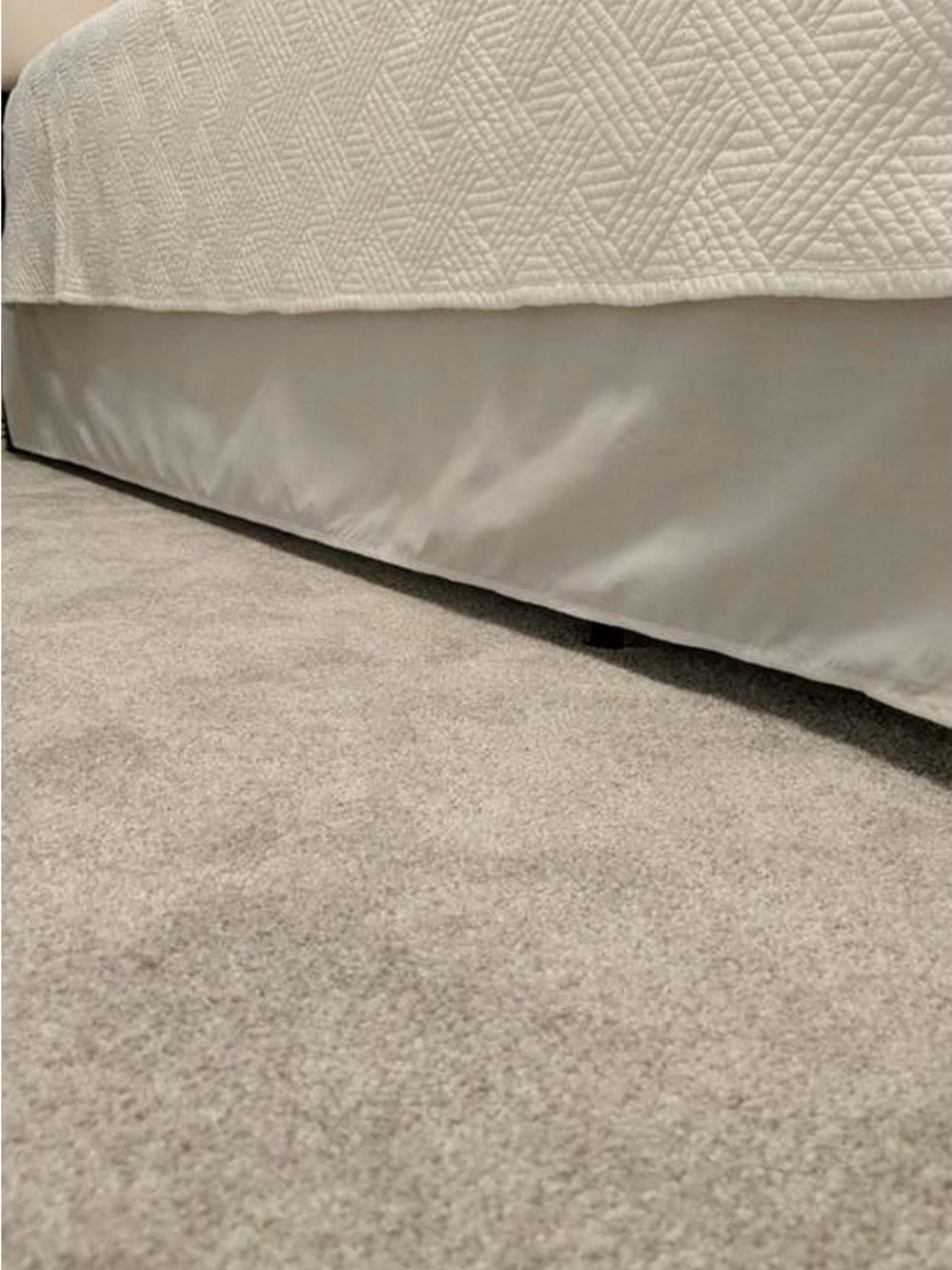 Mainstays Classic White Twin Bed Skirt - Neutral Bed Linen
